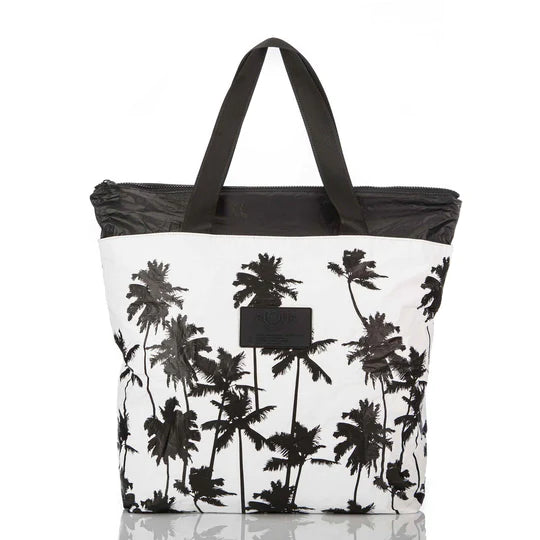 ALOHA COCO PALMS DAY TRIPPER