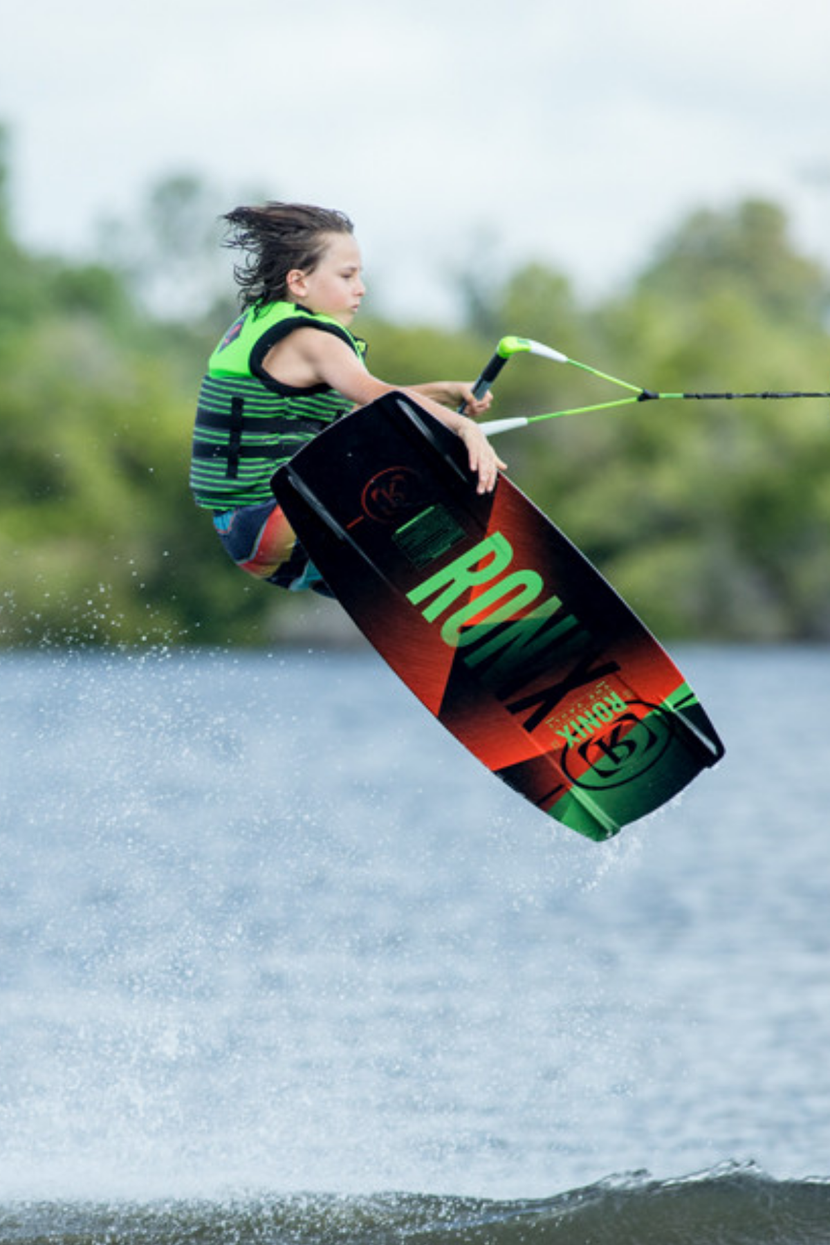 Ronix Vault 128 Kids Wakeboard - Cottage Toys Canada - Peterborough - Ontario - Canada